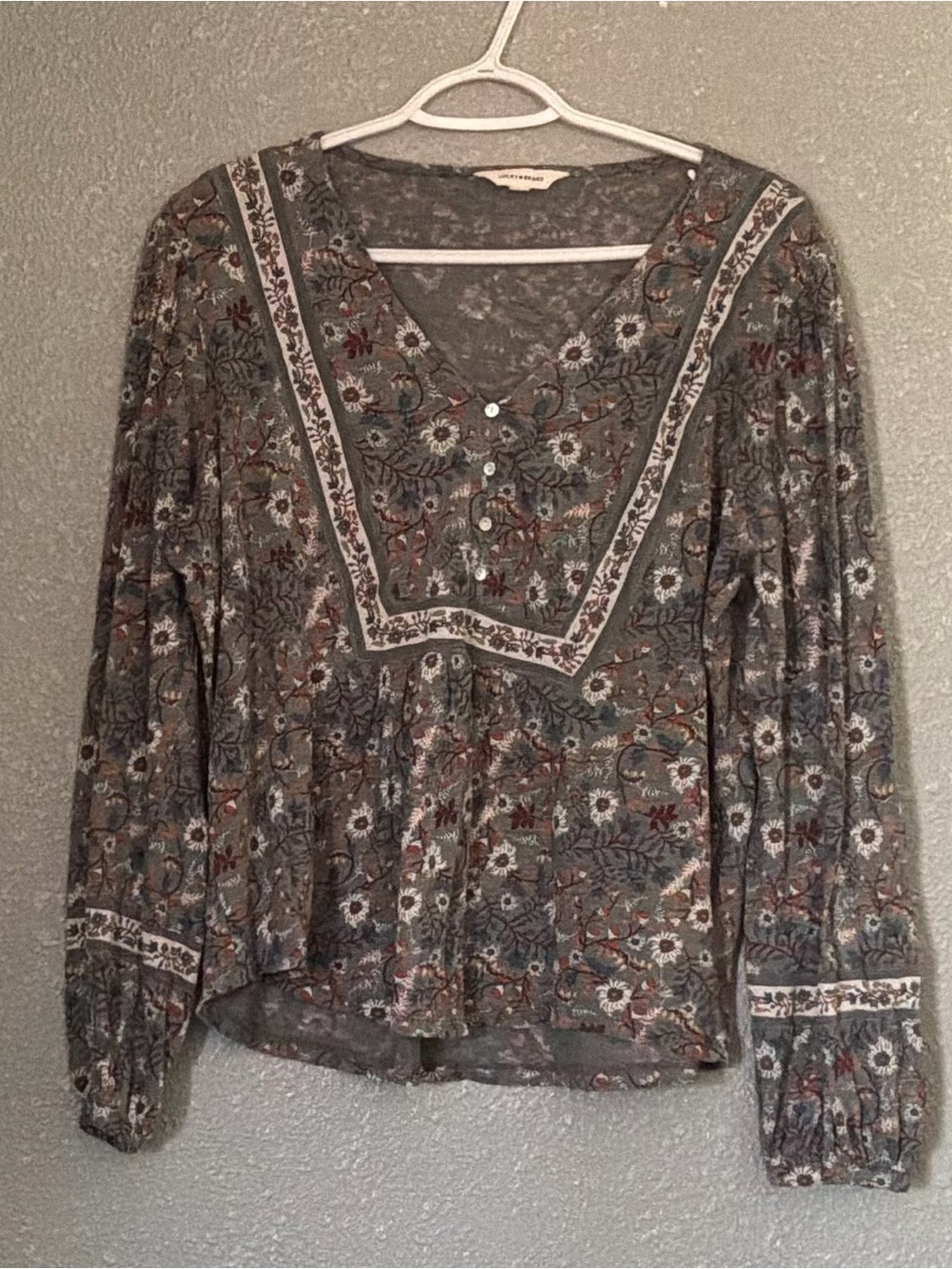 Lucky Brand Olive Green Floral V-Neck Button Blouse